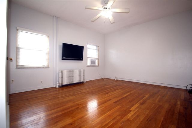 229 Edmond St, Bloomfield, PA 15224
