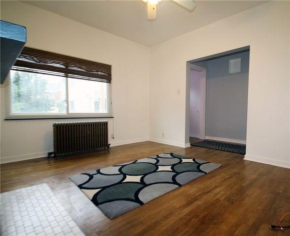 229 Edmond St, Bloomfield, PA 15224