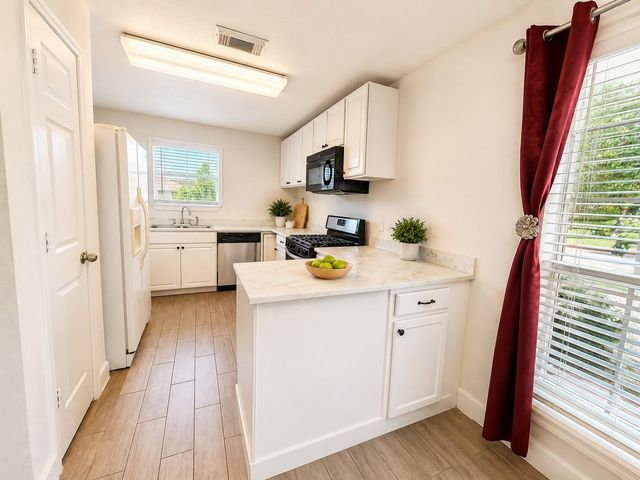 7102 Pheasant Grove Drive, Cypress, TX 77433
