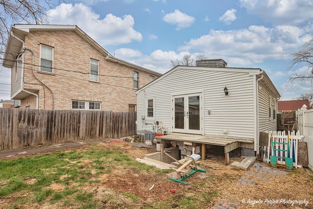 1616 N 40th Avenue, Stone Park, IL 60165