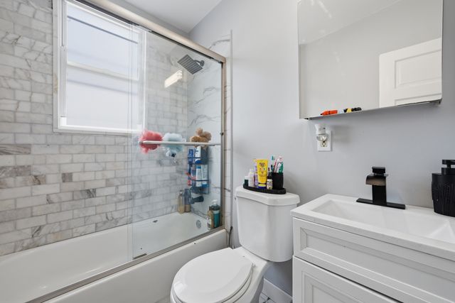 1322 Scoville Avenue, Berwyn, IL 60402