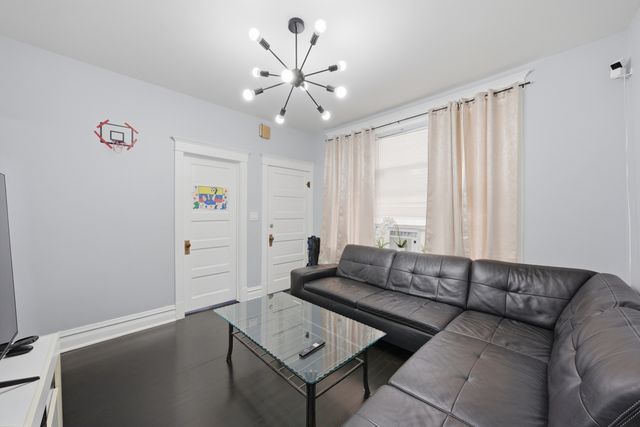 1322 Scoville Avenue, Berwyn, IL 60402