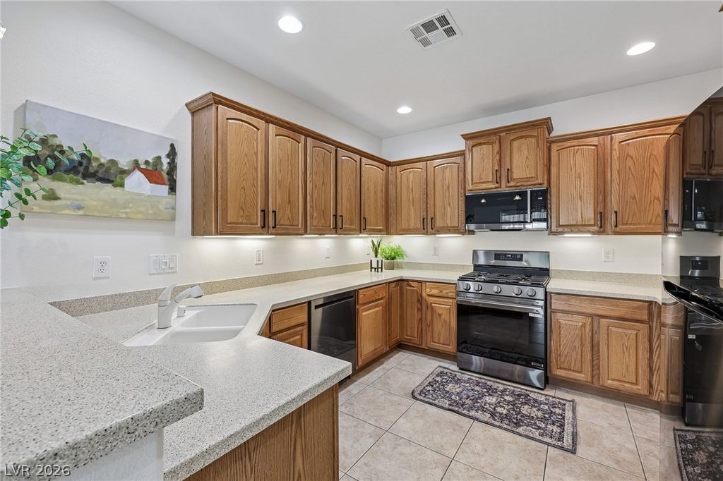 156 Pioneer Peak Place, Las Vegas, NV 89138 — photo 4