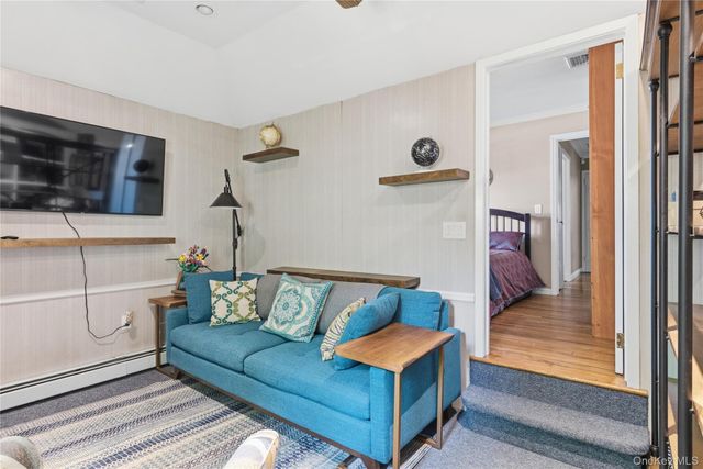 350 Columbus Avenue, West Babylon, NY 11704