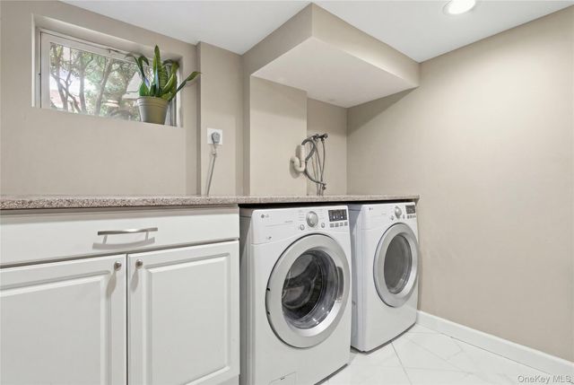 350 Columbus Avenue, West Babylon, NY 11704