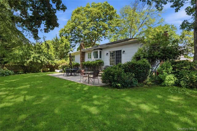 350 Columbus Avenue, West Babylon, NY 11704