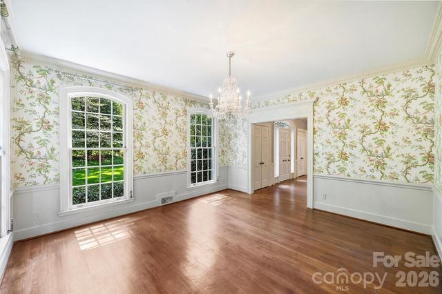 812 Ardsley Road, Charlotte, NC 28207