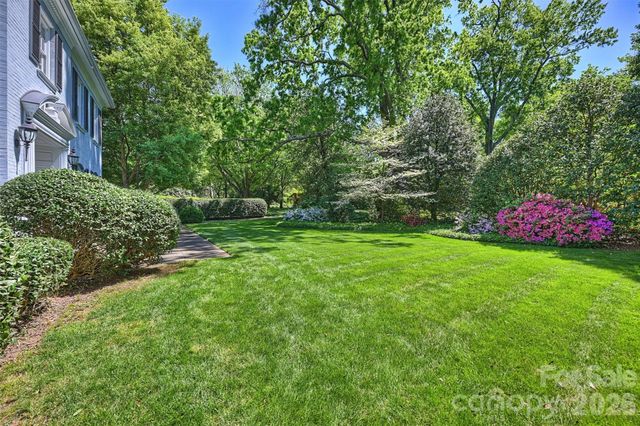 812 Ardsley Road, Charlotte, NC 28207