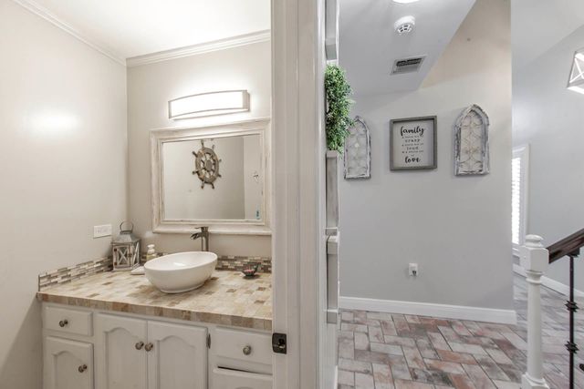 305 Chantilly Drive, Houma, LA 70360