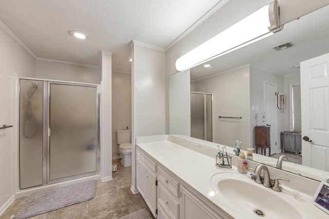305 Chantilly Drive, Houma, LA 70360