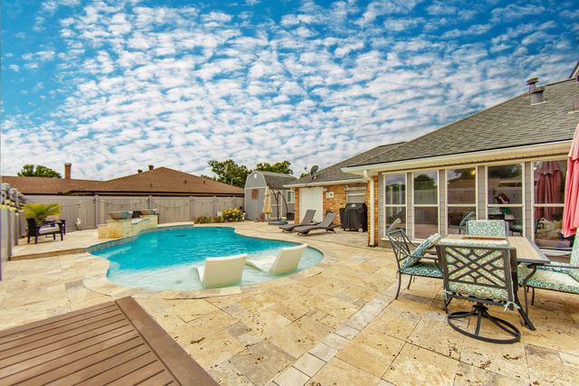 305 Chantilly Drive, Houma, LA 70360