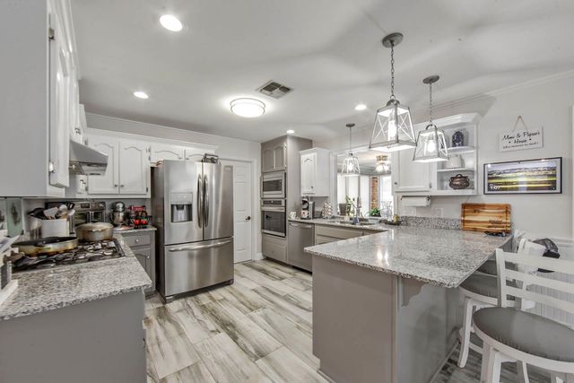 305 Chantilly Drive, Houma, LA 70360