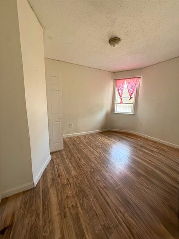 849-851 Worthington Street, Springfield, MA 01105