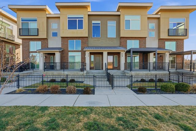 453 N Cochran Pl, Spokane, WA 99201