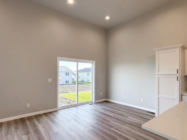 1105 Jill Drive W, West Fargo, ND 58078