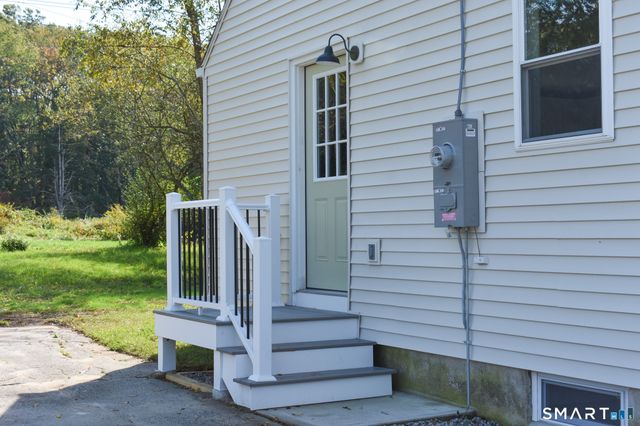43 Hale Haven Court, Montville, CT 06382