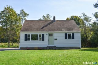 43 Hale Haven Court, Montville, CT 06382