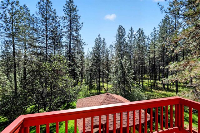 22910 N Perry Rd, Colbert, WA 99005