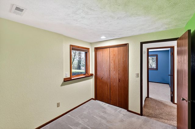 22910 N Perry Rd, Colbert, WA 99005