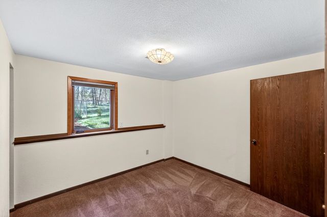 22910 N Perry Rd, Colbert, WA 99005