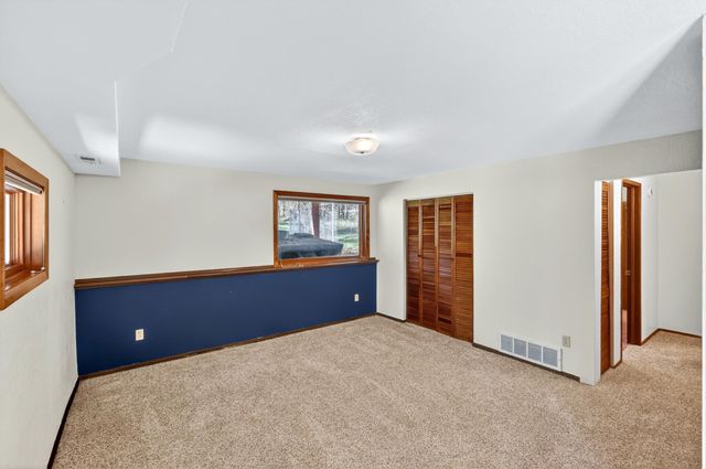 22910 N Perry Rd, Colbert, WA 99005
