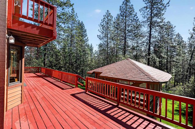 22910 N Perry Rd, Colbert, WA 99005