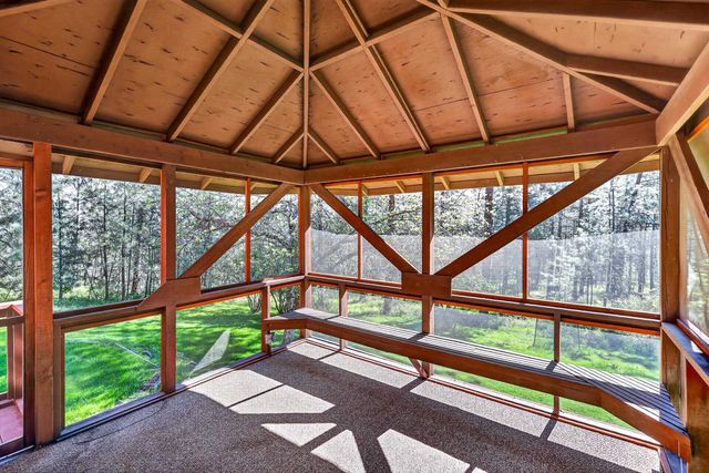 22910 N Perry Rd, Colbert, WA 99005