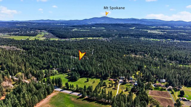 22910 N Perry Rd, Colbert, WA 99005