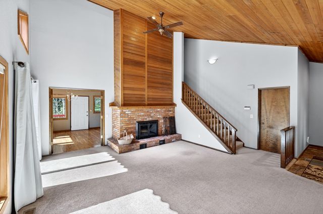 22910 N Perry Rd, Colbert, WA 99005