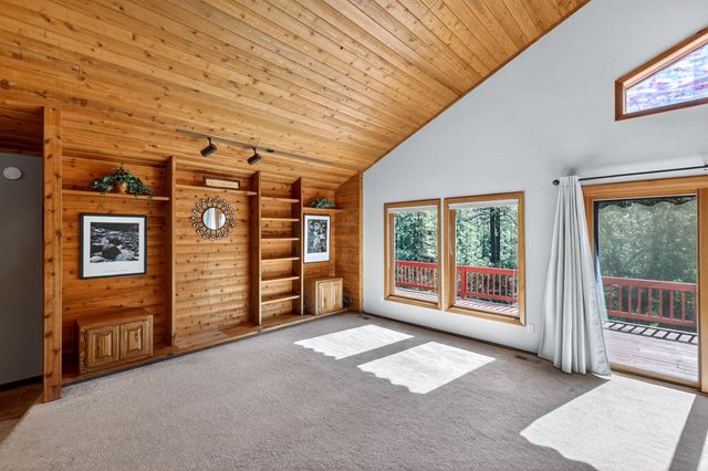 22910 N Perry Rd, Colbert, WA 99005