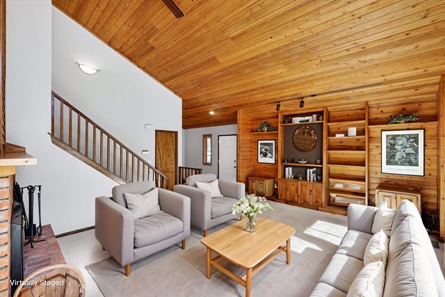 22910 N Perry Rd, Colbert, WA 99005