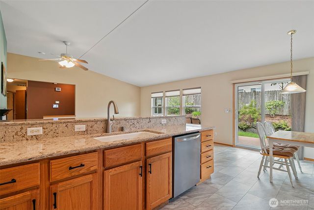 24322 117th Avenue SE, Kent, WA 98030