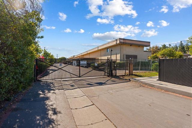 745 E Bradley Avenue 33, El Cajon, CA 92021