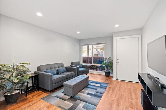 745 E Bradley Avenue 33, El Cajon, CA 92021