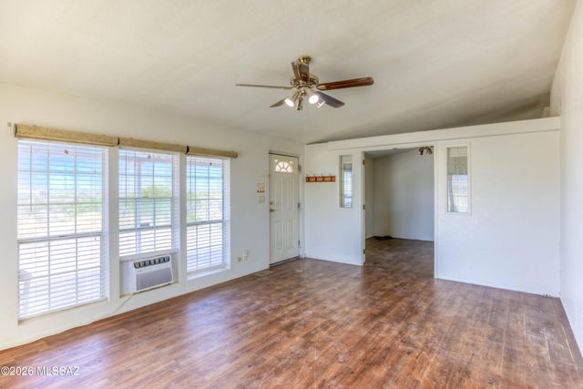 6425 S Speaks Trail, Tucson, AZ 85746