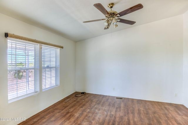 6425 S Speaks Trail, Tucson, AZ 85746