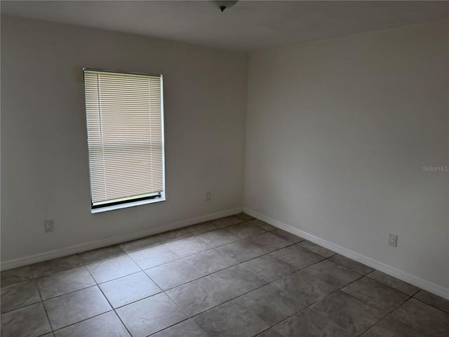 11 PINE CIRCLE LANE, Ocala, FL 34472