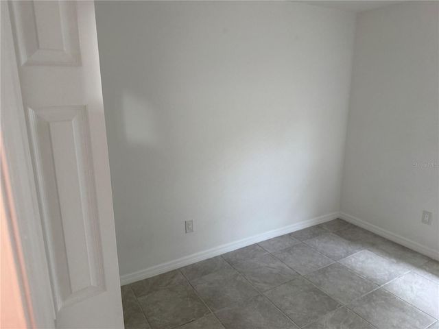 11 PINE CIRCLE LANE, Ocala, FL 34472