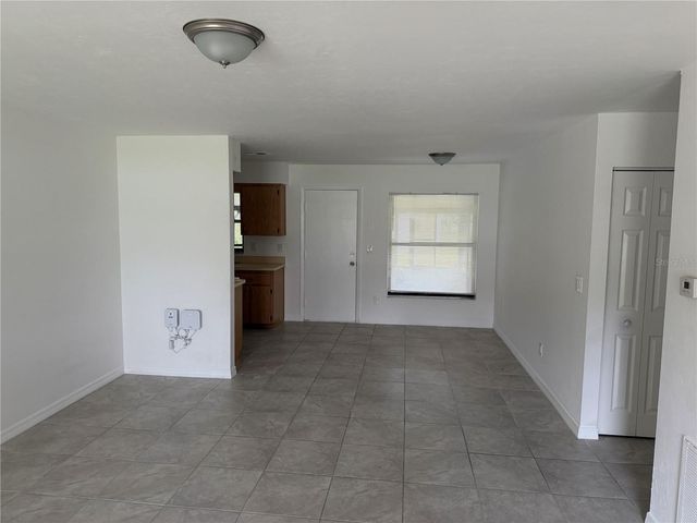 11 PINE CIRCLE LANE, Ocala, FL 34472