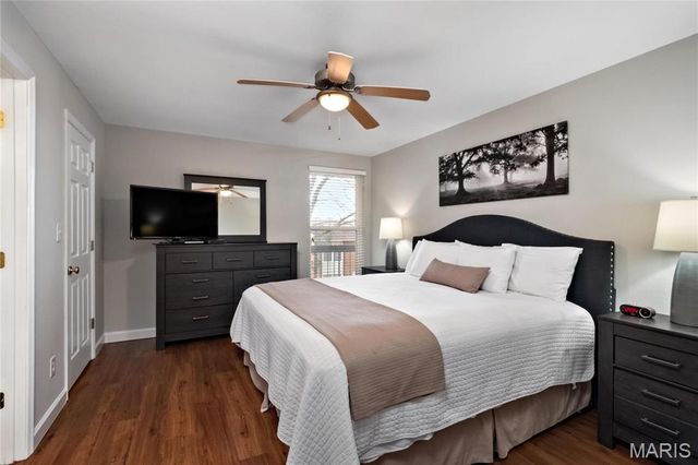 1953 Greenglen Drive 303, St Louis, MO 63122