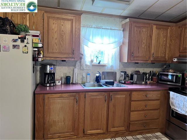 5338 Cetronia Road, Upper Macungie Twp, PA 18106