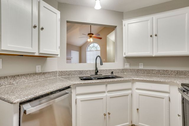 6604 Aztec Court, Lake Worth, TX 76135