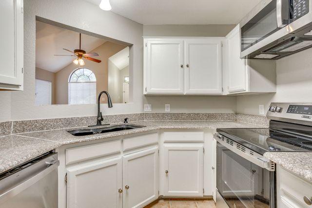 6604 Aztec Court, Lake Worth, TX 76135