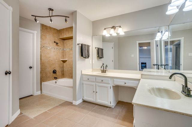 6604 Aztec Court, Lake Worth, TX 76135
