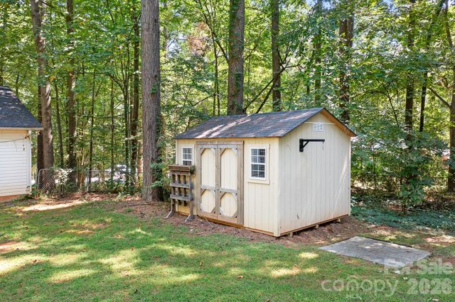 134 Mills Valley Drive, Mooresville, NC 28117