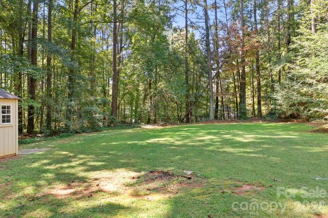 134 Mills Valley Drive, Mooresville, NC 28117
