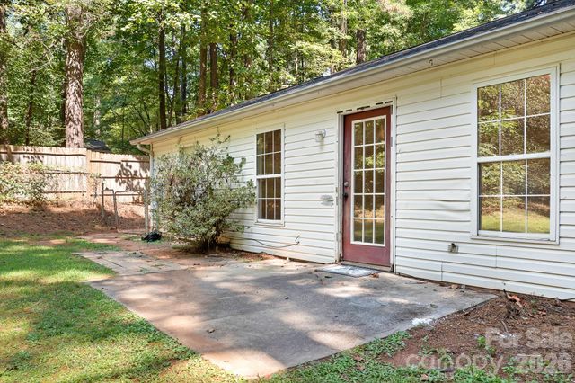 134 Mills Valley Drive, Mooresville, NC 28117