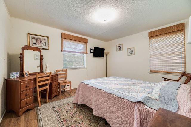 824 Batchler Road, Red Oak, TX 75154