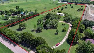824 Batchler Road, Red Oak, TX 75154