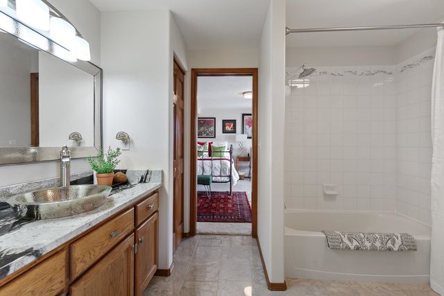 8622 E Woodland Park Dr, Spokane, WA 99217
